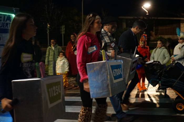 Irudimenez bete dituzte Amur 33 1771098571194