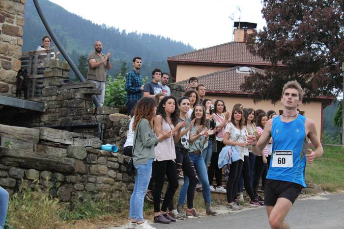 Auzoko mendiak zeharkatu zit 47 1498471046711