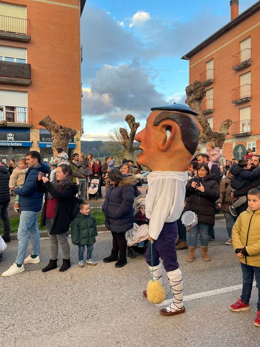 Kalejiran zeharkatu dute Amu 6 1766337553382