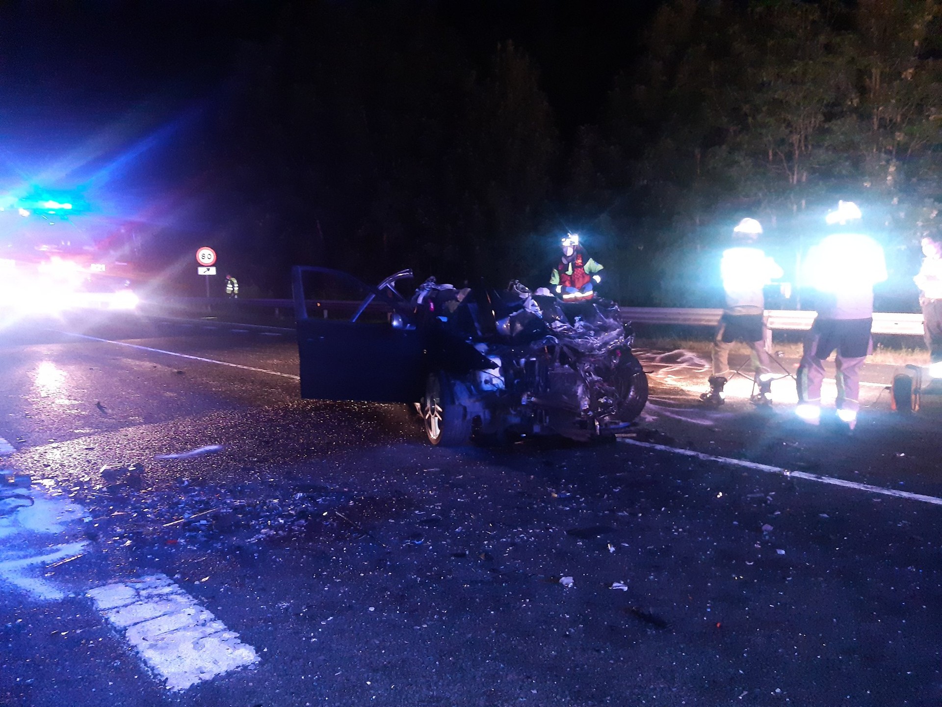 Zauritu larri bat furgoneta eta auto baten aurkako talkaren ondorioz, A-625 errepidean