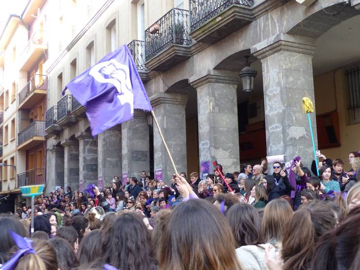 Greba feministaren goizeko t 116 1520512735488