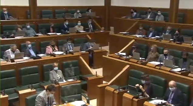 Aiaraldeko egoera sozioekonomikoa suspertzeko ekimena onartu du Eusko Legebiltzarrak