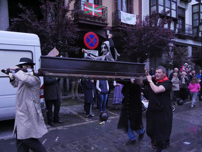 Bihotzaren erreketarekin ama 34 1526280559289