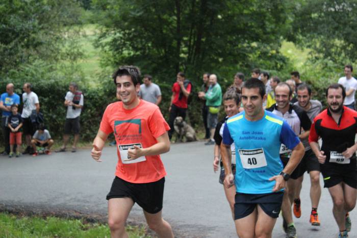 Auzoko mendiak zeharkatu zit 35 1498470934170