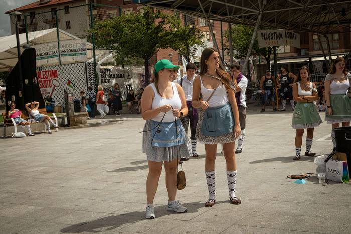 Abarka jaurtiketa, punk doin 25 1756410681192