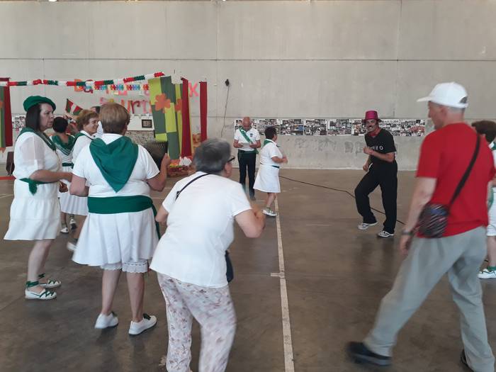 Dantza Lagunak taldeak 51. u 58 1498038774187