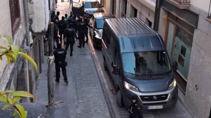Guardia Zibilak operazioa egin du Urduñan eta hainbat herritan