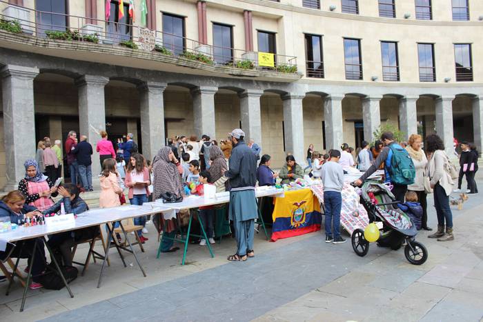 Gobernuz kanpoko erakundeen  9 1509107966440