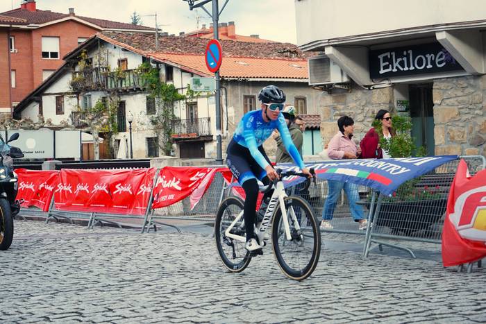 Giro itzela sorrarazi du Oro 24 1763227507204