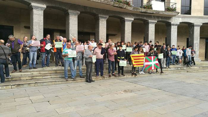 Kataluniako grebarekin bat e 1 1507108869364