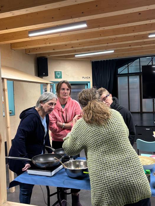 43 lagun jaso ditu "Elikadur 64 1776332527621