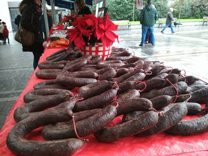 Gabonetako elkartasun azokak 9 1513599146204