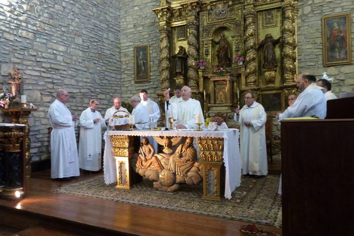 Auzokide ugarik hartu zuten  64 1506366665569