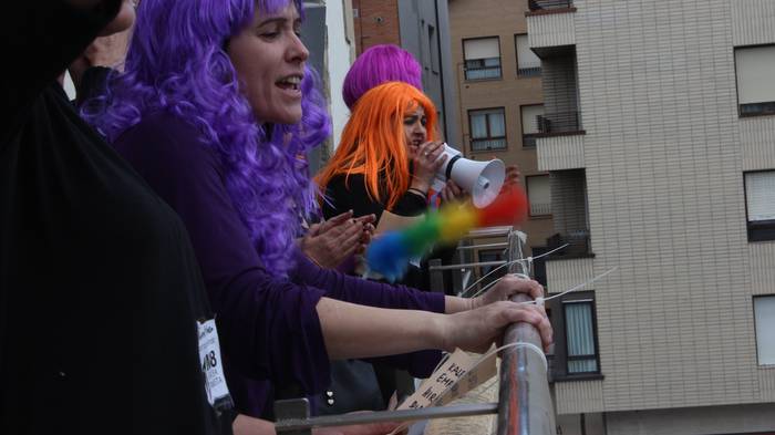 Greba feministaren goizeko t 179 1520520769854