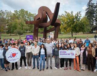 2026ko Araba Euskaraz jaia aurkeztu du Aresketa Ikastolako hezkuntza komunitateak