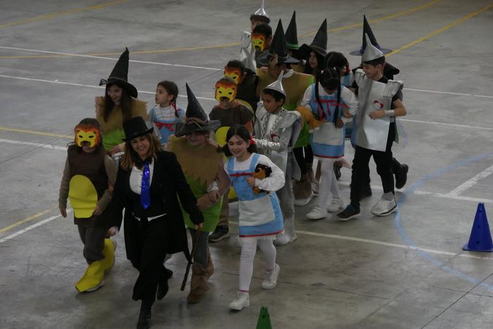 Desfilerik gabe, baina dantz 18 1770997031368