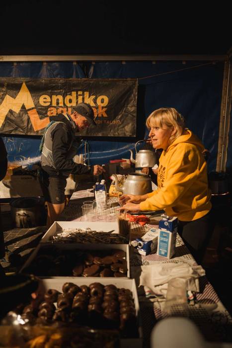 Gorobel Ibilaldiak ehuna men 4 1762257255151