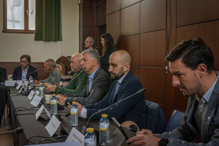 Protesta artean ekin du bide 30 1764159855172