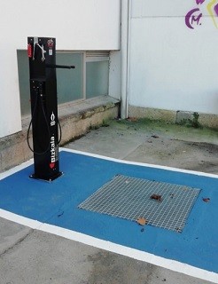 Bizikletak garbitzeko eta atontzeko gunea instalatu du Aldundiak LH-ko eraikinaren atzean