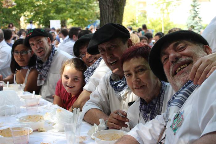 Sokatik tiraka itzuli dira j 68 1503500886247