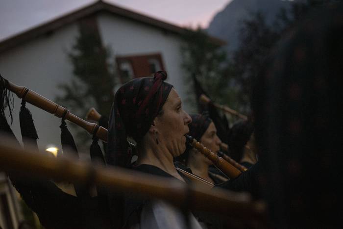 Hasiera eman diote Urdufolk  5 1759570109902