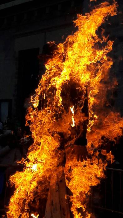 Suak agurtu zituen Aratustea 32 1488369101733