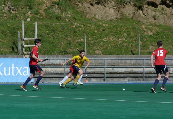 Uzta gazi-gozoa bildu du Gan 18 1491805156037