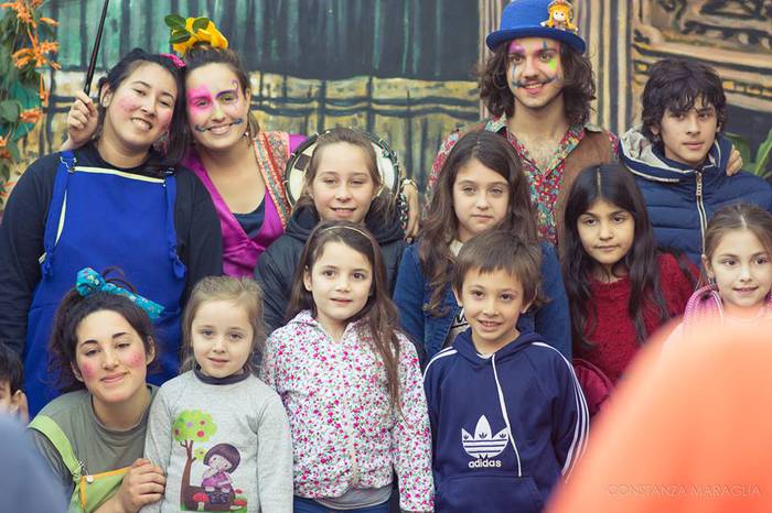 Argentinako kaleetan antzezt 2 1510000760636