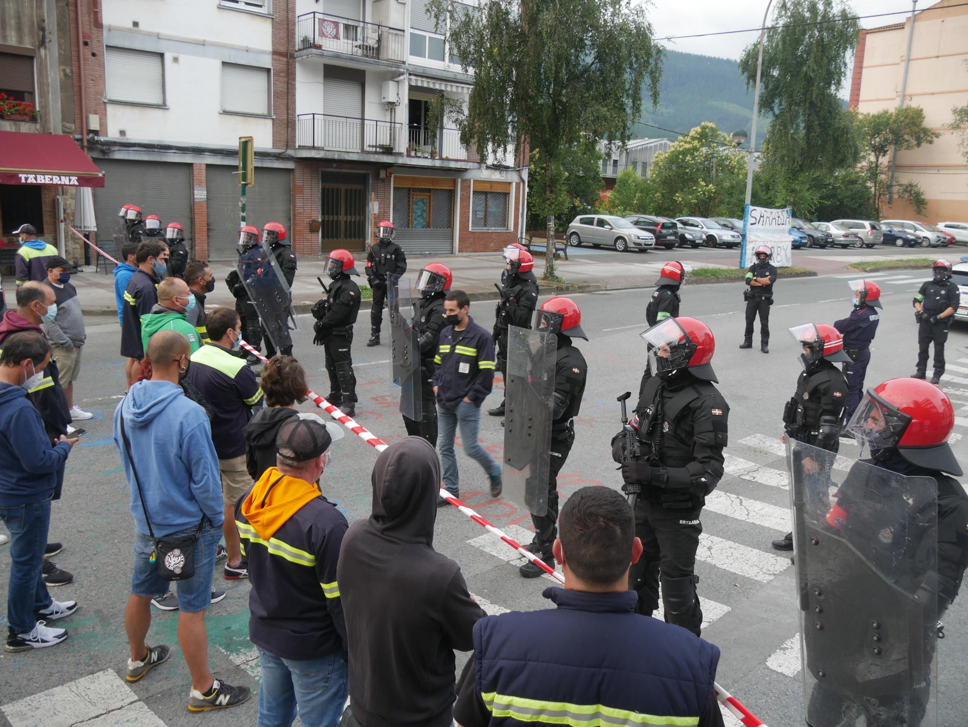 Tubacexeko Enpresa Batzordeko kide bat identifikatu du Ertzaintzak eta zigortuko dutela esan diote