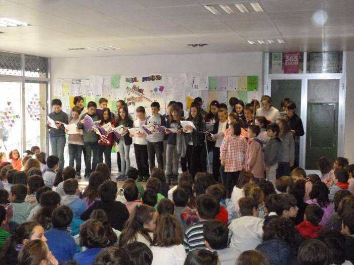 Euskararen Urrezko Makila bi 13 1487252176777