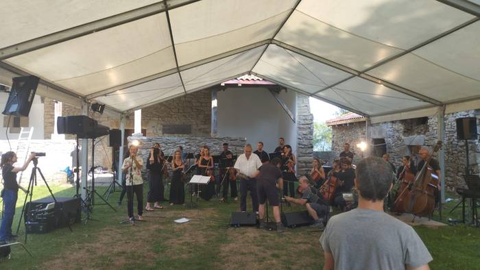 Oroitzapen berezia utzi du U 8 1752504725091