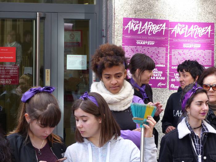 Greba feministaren goizeko t 80 1520512476074