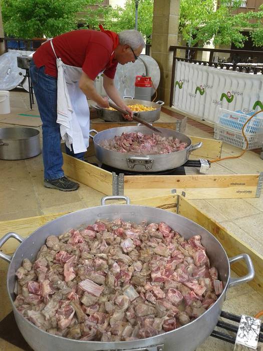 Jendetza eta giro ona nagusi 65 1494849510757