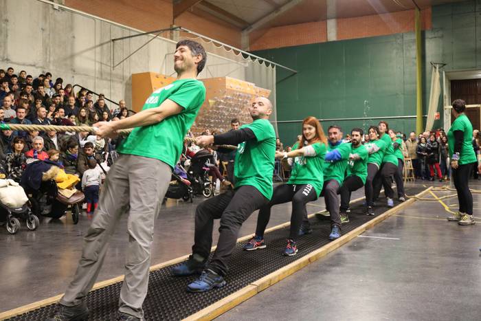 Andra Mari garaile kaleen ar 45 1515361369455