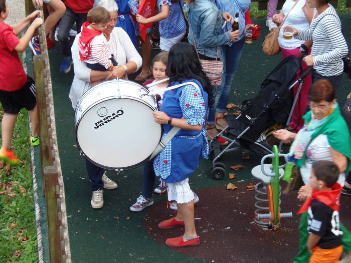 Luiaondoko Jaietako txupinaz 16 1501053627674