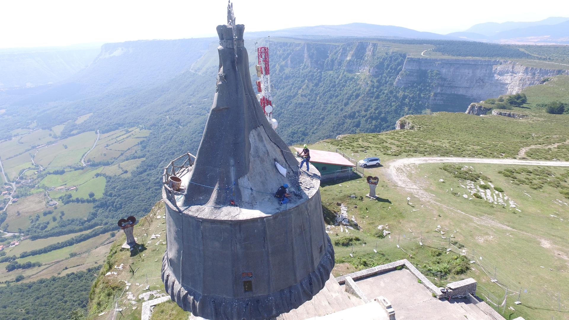 Urduñako eta Villalba de Losako udalek Txarlazoko Monumentuko patologiak aztertu dituzte