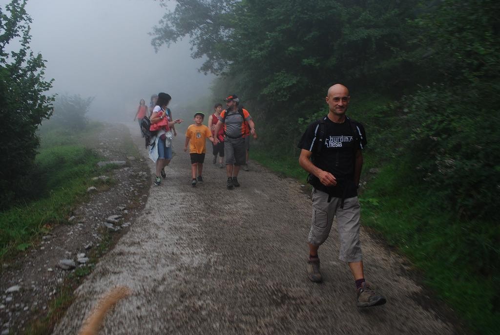 Añesetik Gorobelera doan bidean zementua jartzen hasiko dira bihar