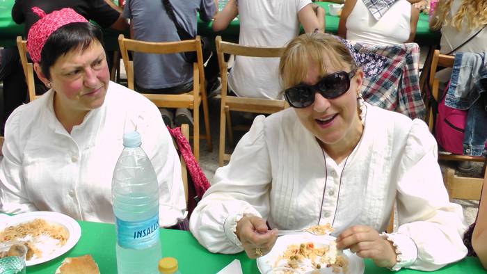 Dantza taldeak taldeak izan  146 1496055653334