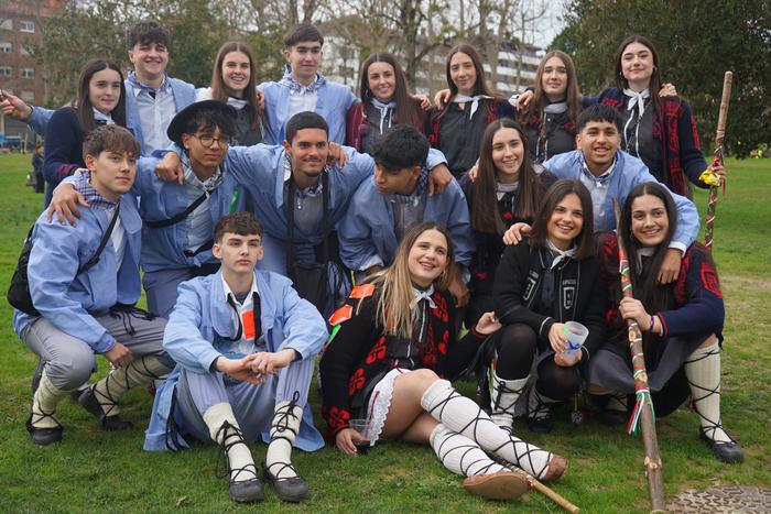 Amurrioko kintoek senideekin 41 1770387104307