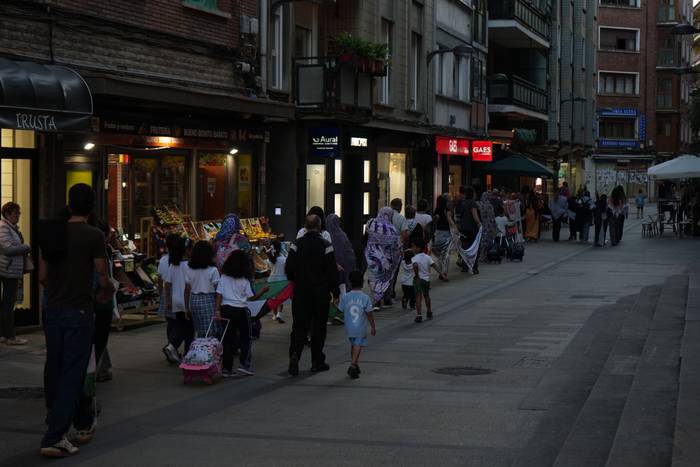 Giza katea osatu dute Gazako 10 1759863759970