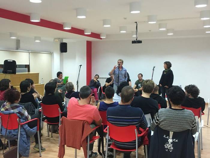 Aiaraldeko hiru bertsolariek aurrera egin dute Arabako txapelketan