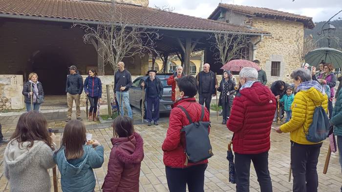 Agate Deunaren bezperak adin 6 1770290647609