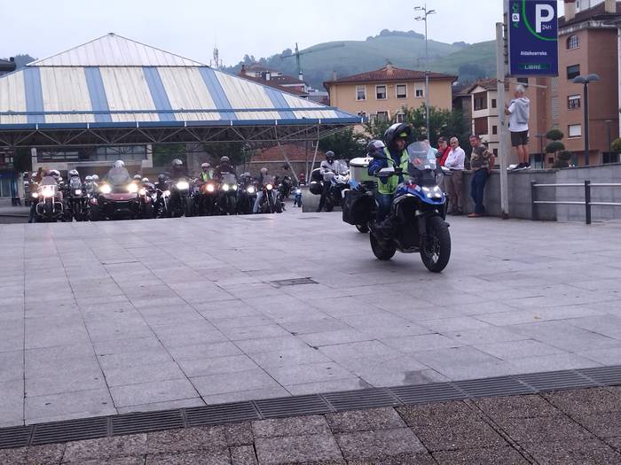 Motorzale ugari batu dira Ai 4 1750628291521