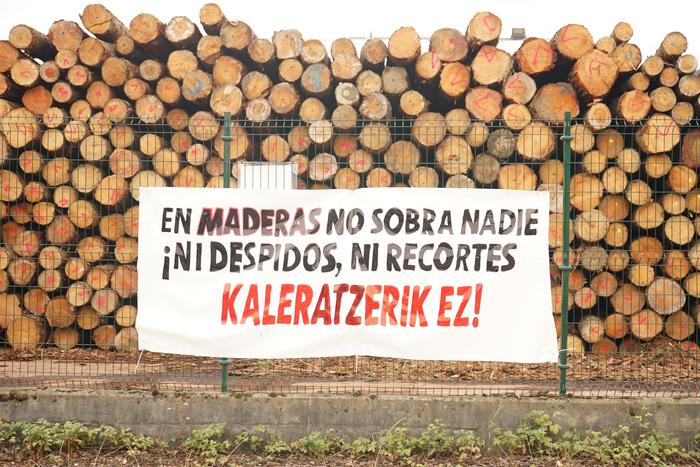 Maderas de Llodio ixteko "lehen urratsa" izan daiteke 39 pertsonen kaleratzea, Enpresa Batzordearen ustez