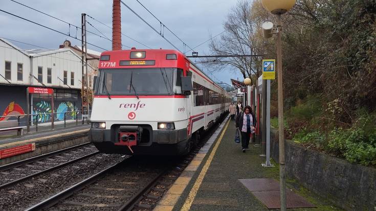 Marmotaren eguna: zerbitzu ezegokiak Aiaraldeko mugikortasunean