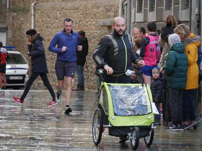 Ehunka lasterkarik bete dute 270 1549205684591