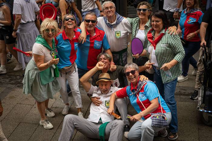 Festa-giro goria piztu du La 62 1755257047705