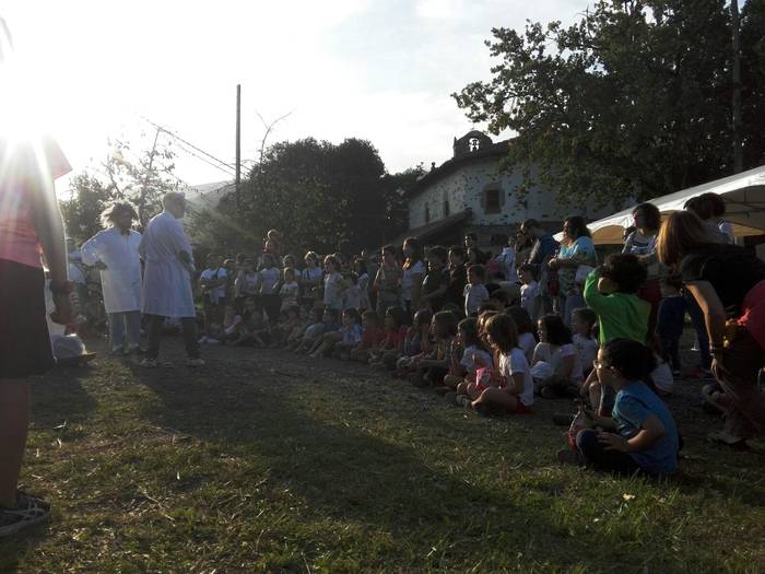 Berazako Jaietan umeek izan  55 1506940753610