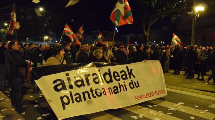 "Aiaraldeak planto nahi du" manifestazioa