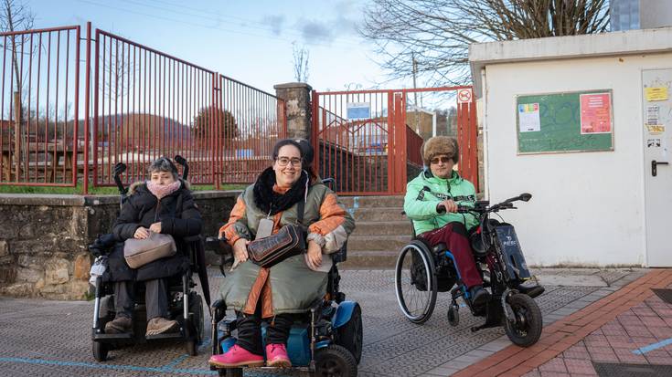 Amurrioko Udal eraikin bateko irisgarritasun falta salatu du Eginaren Eginez elkarteak